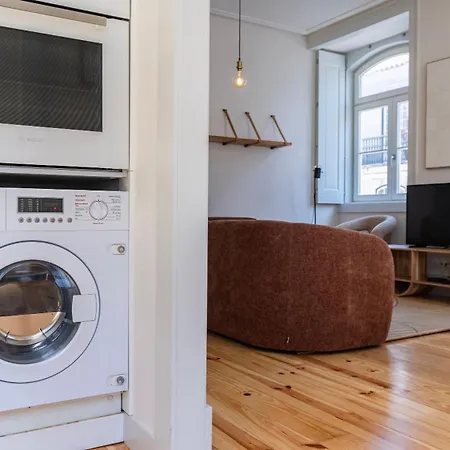Downtown 2br In Santa Justa By Lovelystay Lisbon
