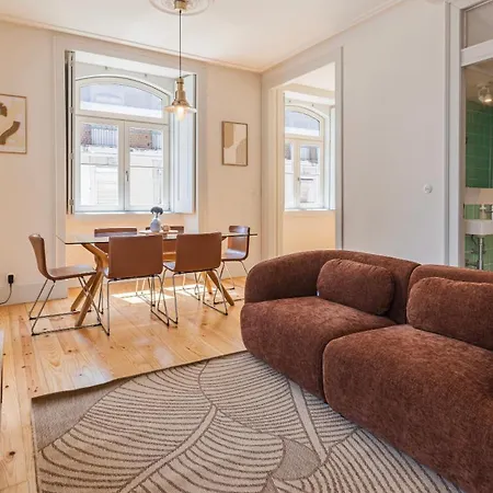 Downtown 2br In Santa Justa By Lovelystay Lisbon